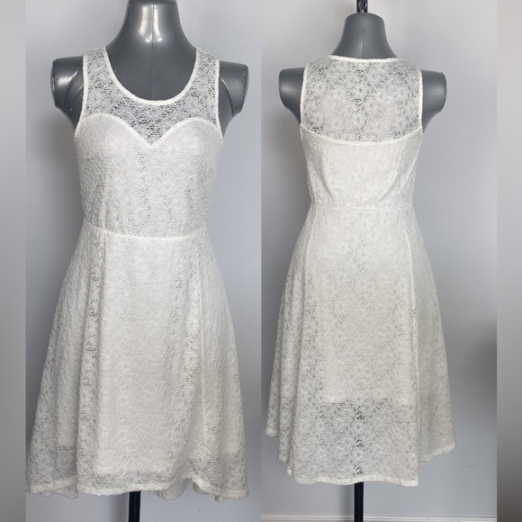 Dresses & Skirts - 2/$25 White lace feminine high low sweetheart midi fit and flare dress sz small